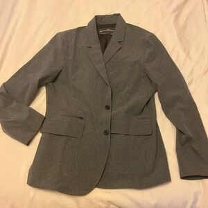 Eddie Bauer Men’s Ultimate Voyager Travel Blazer - Size 44 Regular.